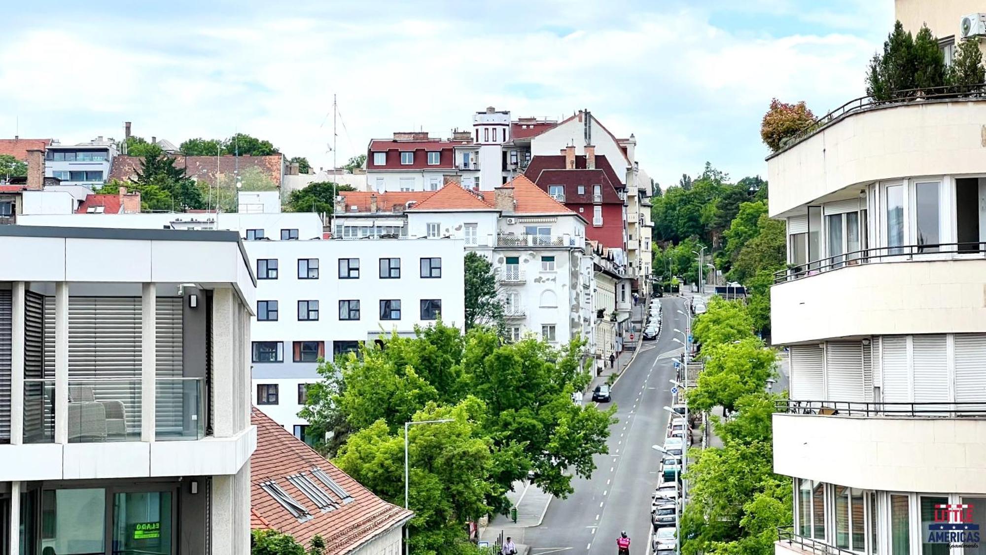 Little Americas Hillside Budapešť
